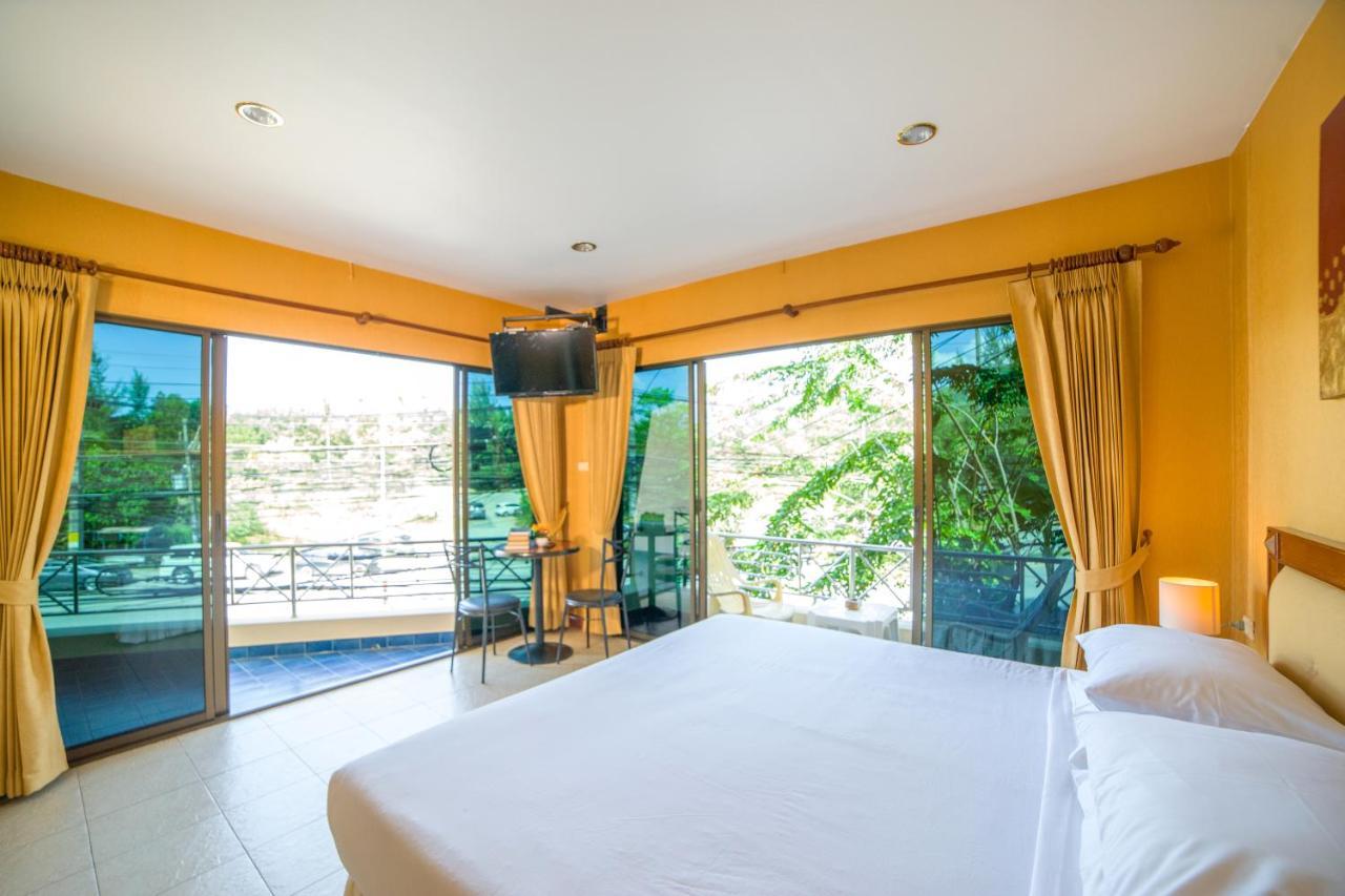 Kamala Phuket Guesthouse Esterno foto