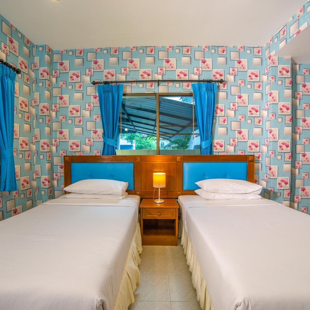 Kamala Phuket Guesthouse Esterno foto